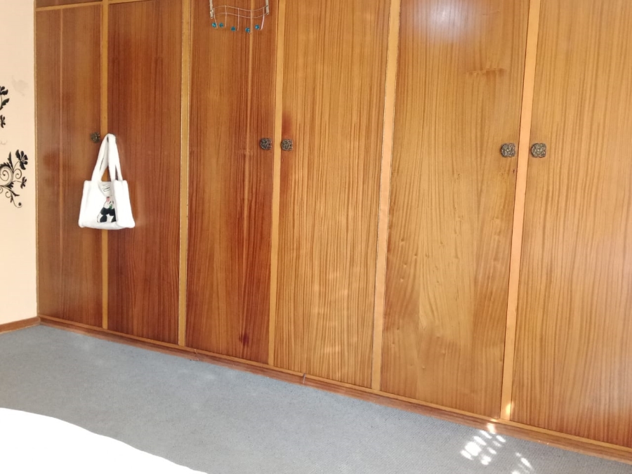 To Let 4 Bedroom Property for Rent in Kuruman Northern Cape